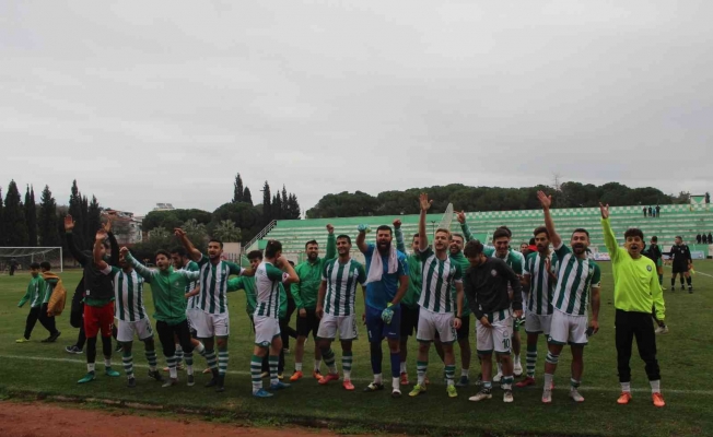 Salihli Belediyespor evinde galibiyetle tanıştı