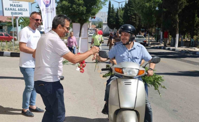 Şehzedeler Belediyesi kabristanda yüreklere dokundu