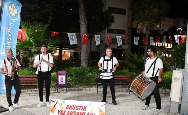 Manisa’da ‘Akustik Yaz Akşamları’ başladı