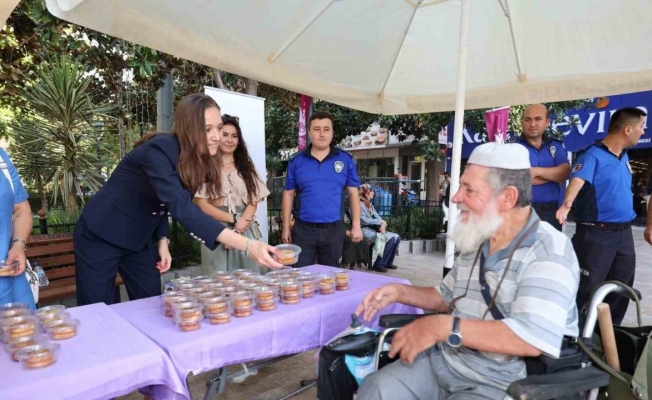 Başkan Durbay’dan vatandaşlara kandil simidi ikramı