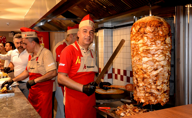 Hey Döner Manisa’da açıldı