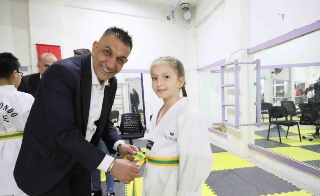 Şehzadeler Belediyesinde taekwondo kuşak sınavı heyecanı