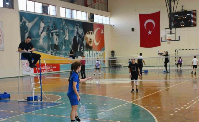 Yunusemreli badmintonculardan 8 madalya