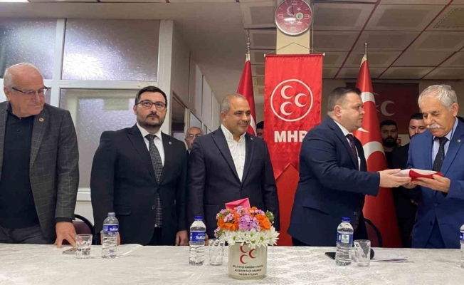 Alaşehir MHP’de yeni başkan Atılgan oldu