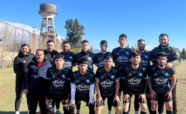 İmam Hatipliler Gençlikspor devreye namağlup lider girdi