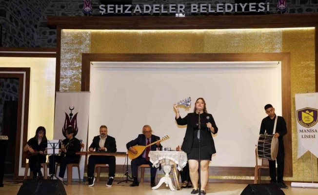 Şehzadeler’de melodilerle taçlanan Öğretmenler Günü programı