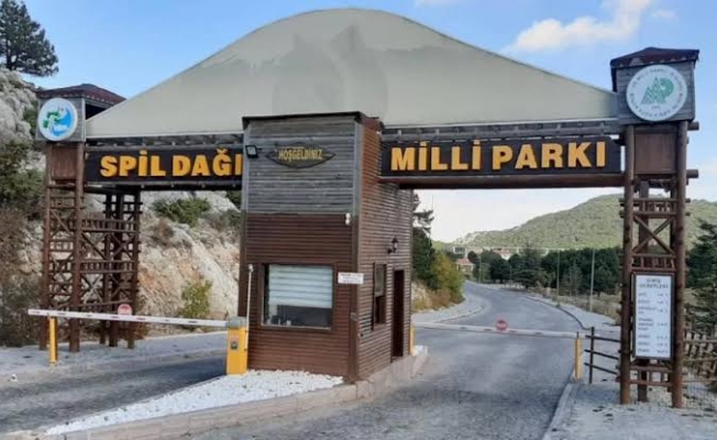 Spil Dağı Milli Parkı ziyaretçilere açıldı