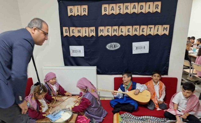 İlkokul öğrencileri geleneklere uygun Yerli Malı Haftası’nı kutladı