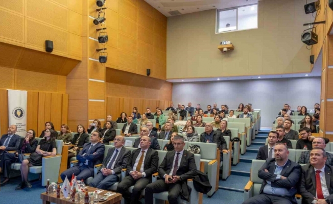 Manisa TSO’da yeşil dönüşüm ve sürdürülebilirlik zirvesi yapıldı