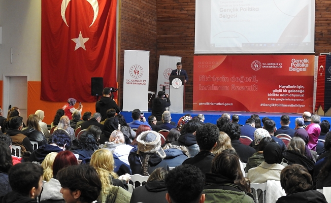 Manisa’da "Gençlik Politika Belgesi Vizyon Çalıştayı" başladı