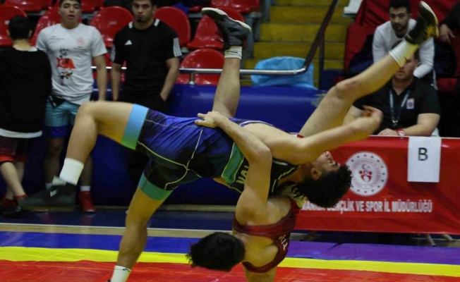 Manisa’da Okul Sporları Güreş Grup Müsabakaları başladı