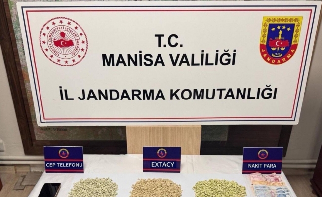 Jandarma ekipleri uyuşturucuya geçit vermedi