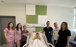 Manisa Şehir Hastanesinden 6 yaşındaki çocuğa kritik operasyon