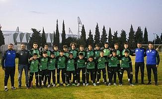 Akhisarspor dibi gördü