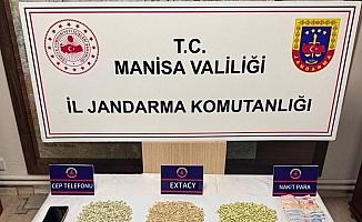 Jandarma ekipleri uyuşturucuya geçit vermedi