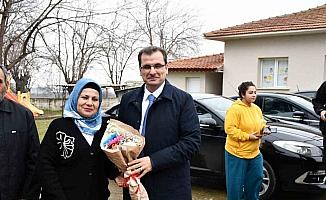 Salihli Kaymakamı Güldoğan, 2 mahallede talepleri dinledi