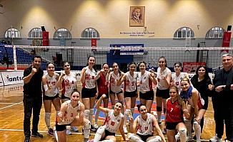 Turgutlu Belediyespor basketbol ve voleybolda haftayı galibiyetle kapattı